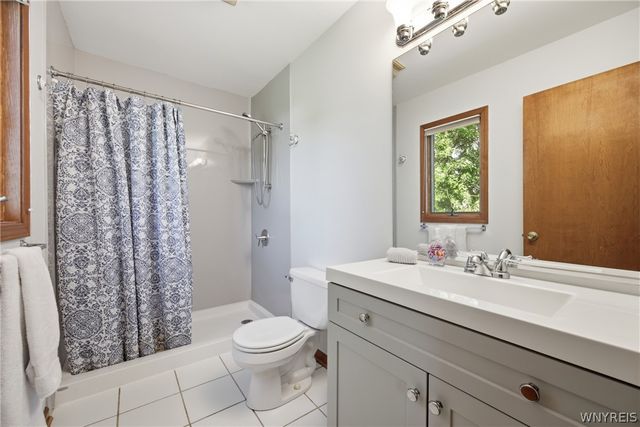 664 Sara Court, Lewiston, NY 14092