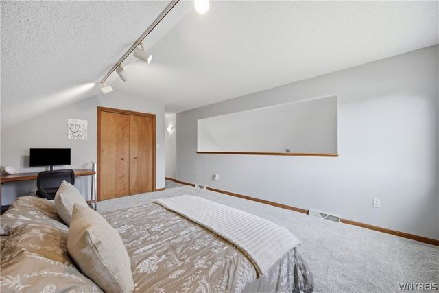 664 Sara Court, Lewiston, NY 14092