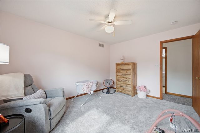 664 Sara Court, Lewiston, NY 14092