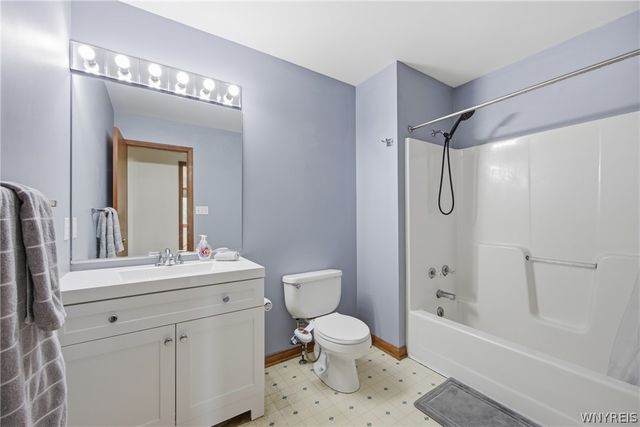 664 Sara Court, Lewiston, NY 14092