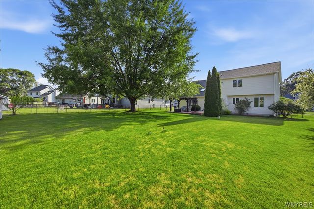 664 Sara Court, Lewiston, NY 14092