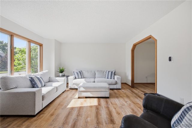 664 Sara Court, Lewiston, NY 14092