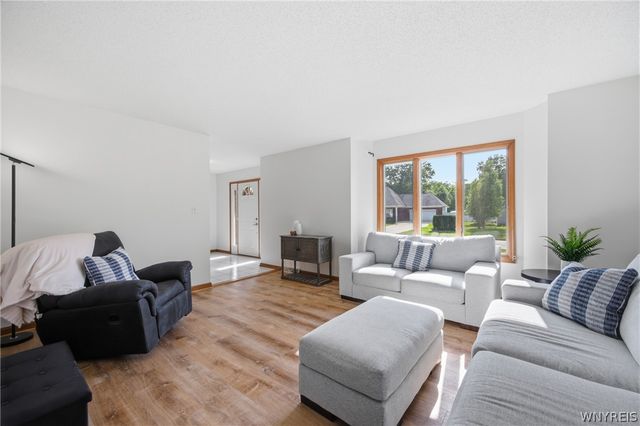 664 Sara Court, Lewiston, NY 14092
