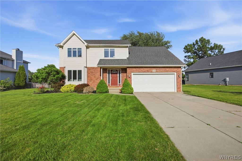 664 Sara Court, Lewiston, NY 14092