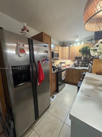 4444 SW 67th Ave 6, Miami, FL 33155