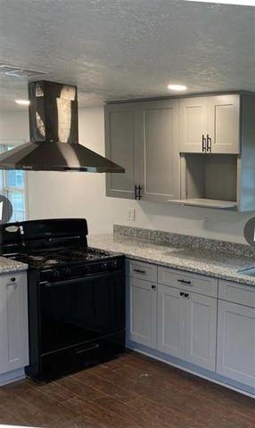 206 N Booker St Street, Lake Charles, LA 70601