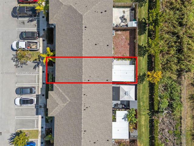 514 NE 12th St, Florida City, FL 33034