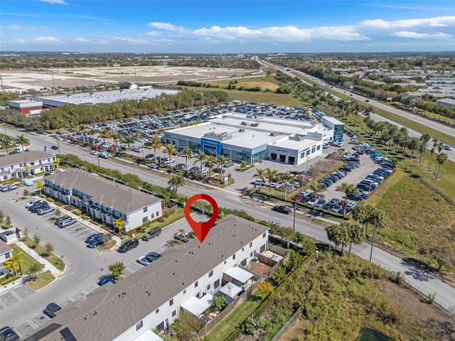 514 NE 12th St, Florida City, FL 33034