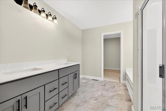 616 Middletown Court, O'fallon, IL 62269