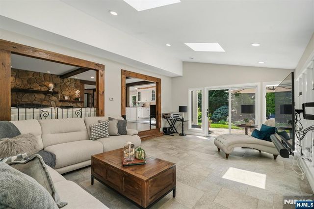 210 Carmal Court, Wyckoff, NJ 07481