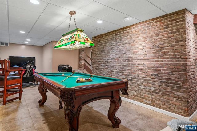 210 Carmal Court, Wyckoff, NJ 07481