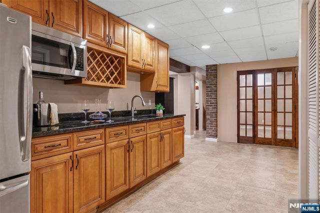 210 Carmal Court, Wyckoff, NJ 07481