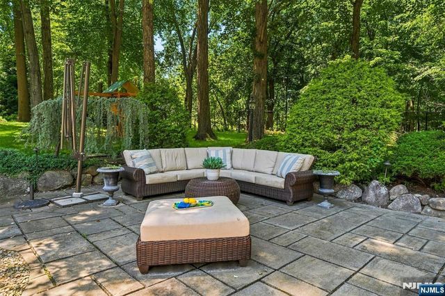 210 Carmal Court, Wyckoff, NJ 07481