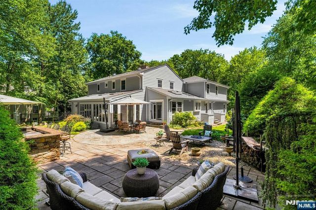 210 Carmal Court, Wyckoff, NJ 07481