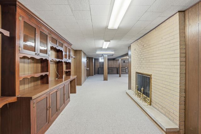 8505 5th Street, Highland, IN 46322