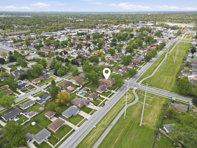 8505 5th Street, Highland, IN 46322