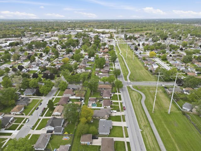 8505 5th Street, Highland, IN 46322