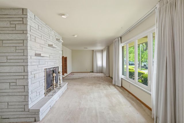 8505 5th Street, Highland, IN 46322