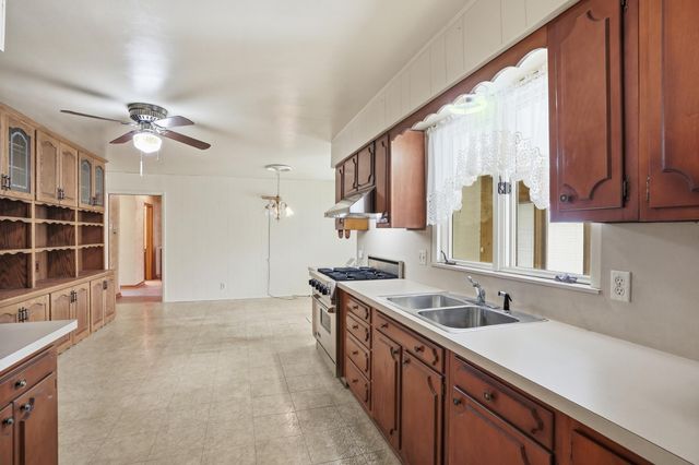 8505 5th Street, Highland, IN 46322