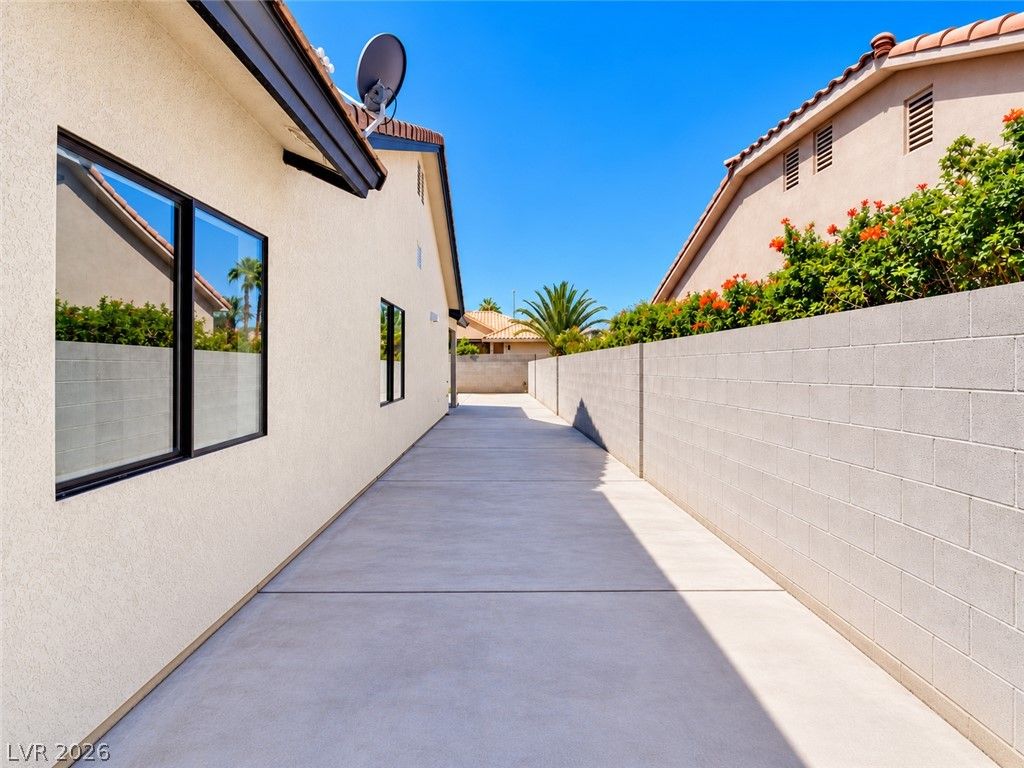3623 Mooncrest Circle, Las Vegas, NV 89129 — photo 3