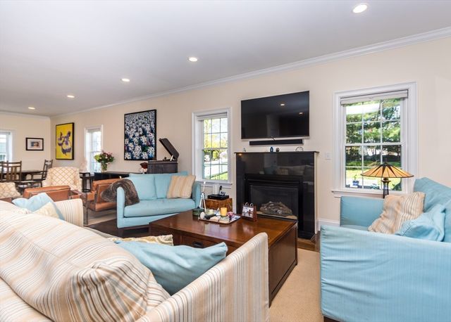 128 Church Street 2, Waltham, MA 02452