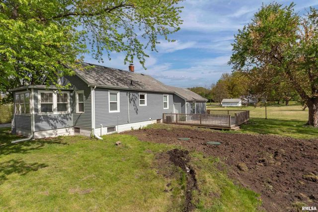 3712 33RD Street, Moline, IL 61265