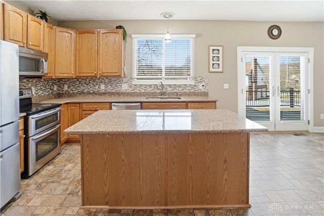 75 Triple Crown Circle, Springboro, OH 45066