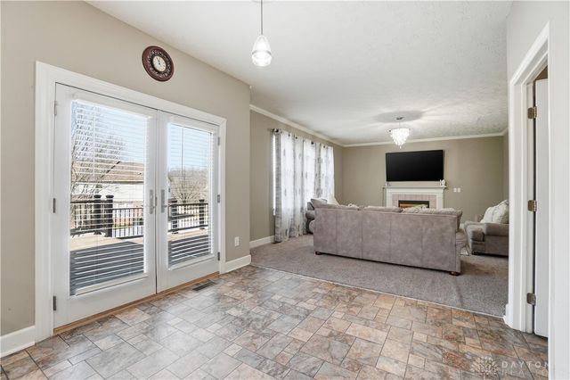 75 Triple Crown Circle, Springboro, OH 45066