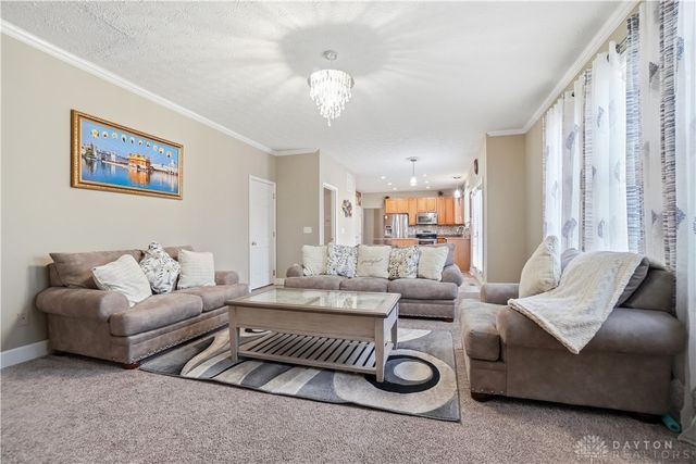 75 Triple Crown Circle, Springboro, OH 45066