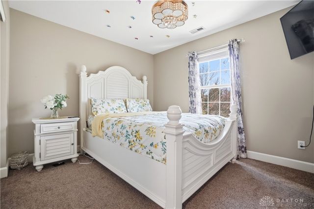 75 Triple Crown Circle, Springboro, OH 45066