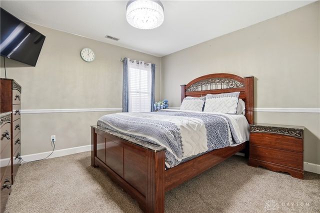 75 Triple Crown Circle, Springboro, OH 45066