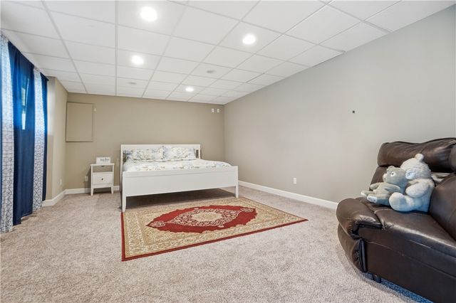 75 Triple Crown Circle, Springboro, OH 45066