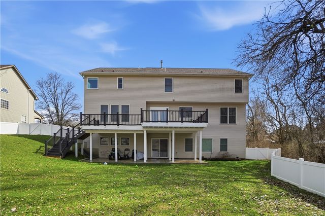 75 Triple Crown Circle, Springboro, OH 45066