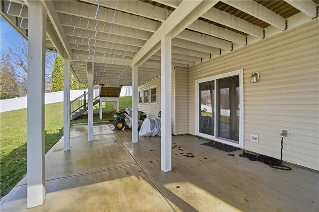 75 Triple Crown Circle, Springboro, OH 45066