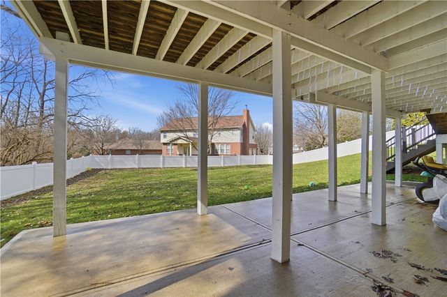 75 Triple Crown Circle, Springboro, OH 45066