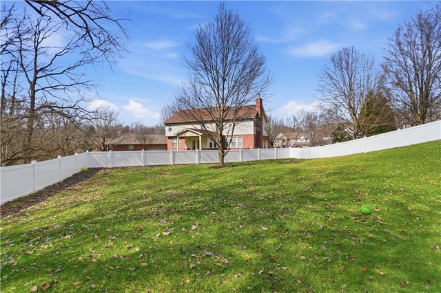 75 Triple Crown Circle, Springboro, OH 45066