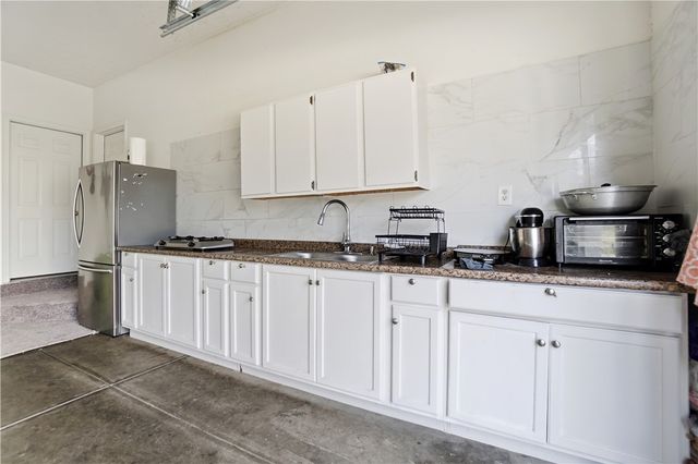 75 Triple Crown Circle, Springboro, OH 45066