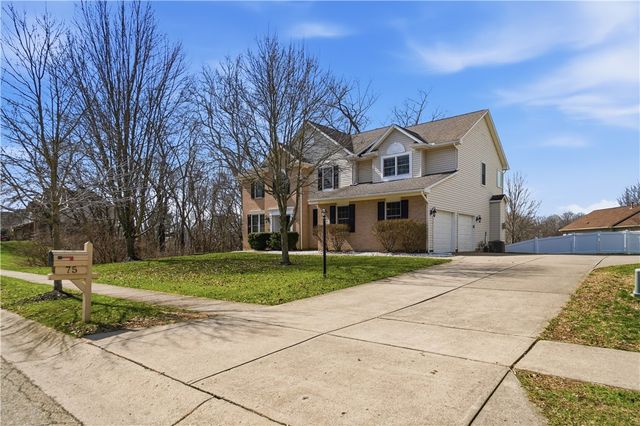 75 Triple Crown Circle, Springboro, OH 45066