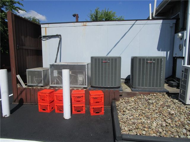 1456 Lincoln Hwy, N Versailles, PA 15137