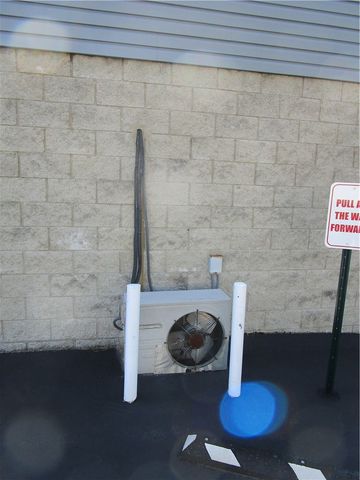 1456 Lincoln Hwy, N Versailles, PA 15137