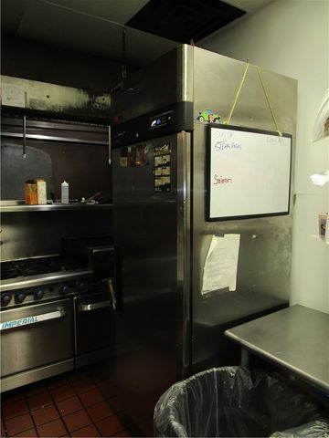 1456 Lincoln Hwy, N Versailles, PA 15137