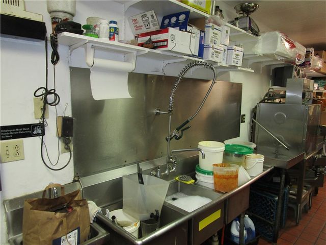 1456 Lincoln Hwy, N Versailles, PA 15137