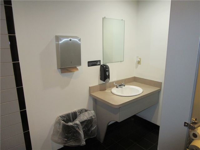 1456 Lincoln Hwy, N Versailles, PA 15137