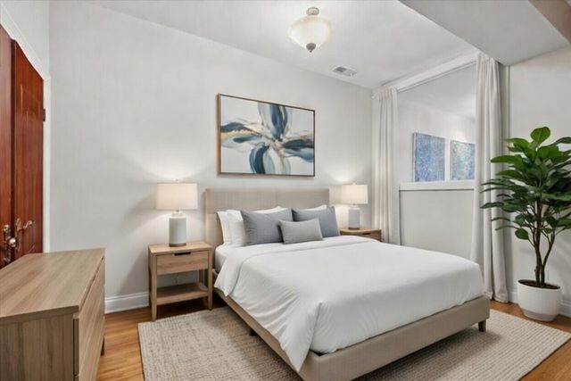 840 E 52nd Street 1E, Chicago, IL 60615