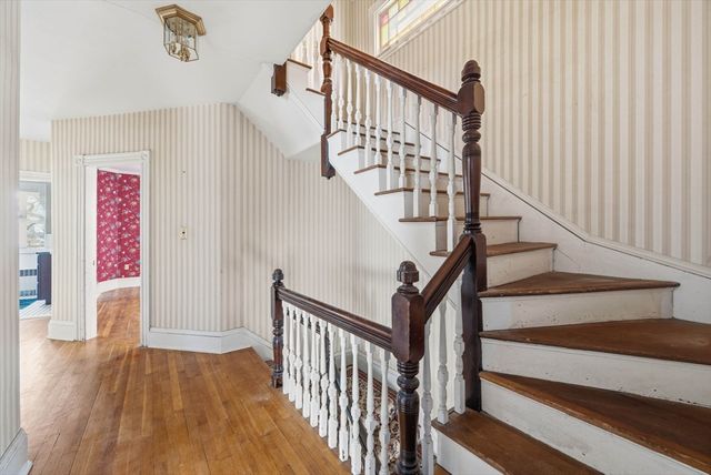 11 Hampshire St, Everett, MA 02149