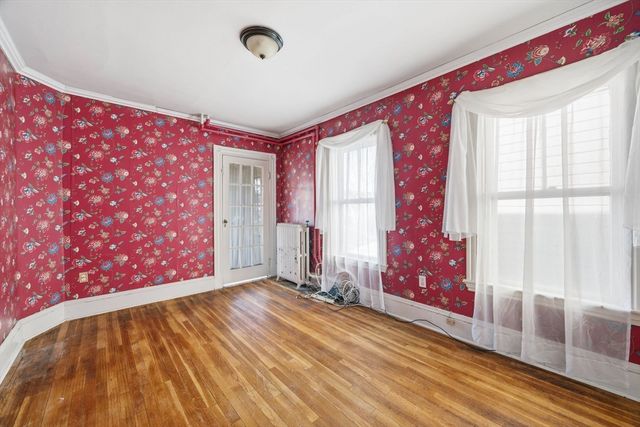 11 Hampshire St, Everett, MA 02149