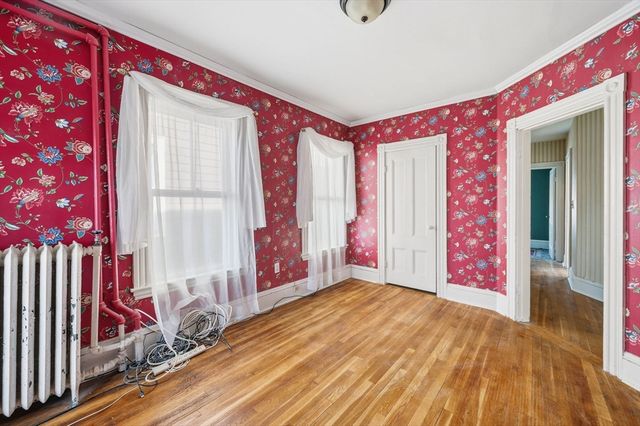 11 Hampshire St, Everett, MA 02149