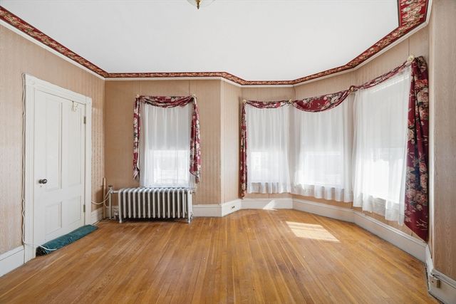 11 Hampshire St, Everett, MA 02149