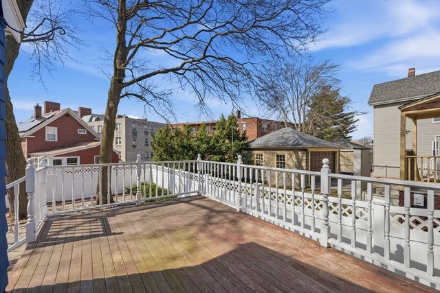 11 Hampshire St, Everett, MA 02149