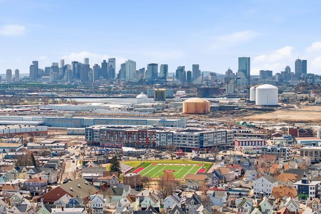 11 Hampshire St, Everett, MA 02149